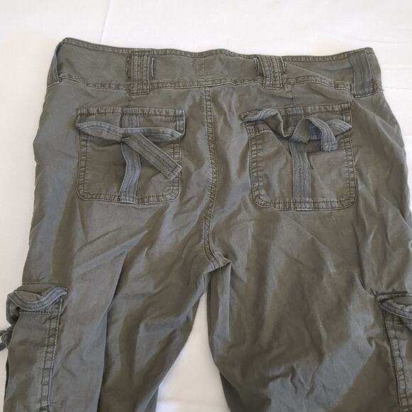 Iris Green Cargo Pants with Lightweight Fabric and Straight Legs size 11 Juniors - Picture 4 of 4